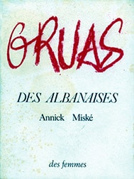 Des Albanaises